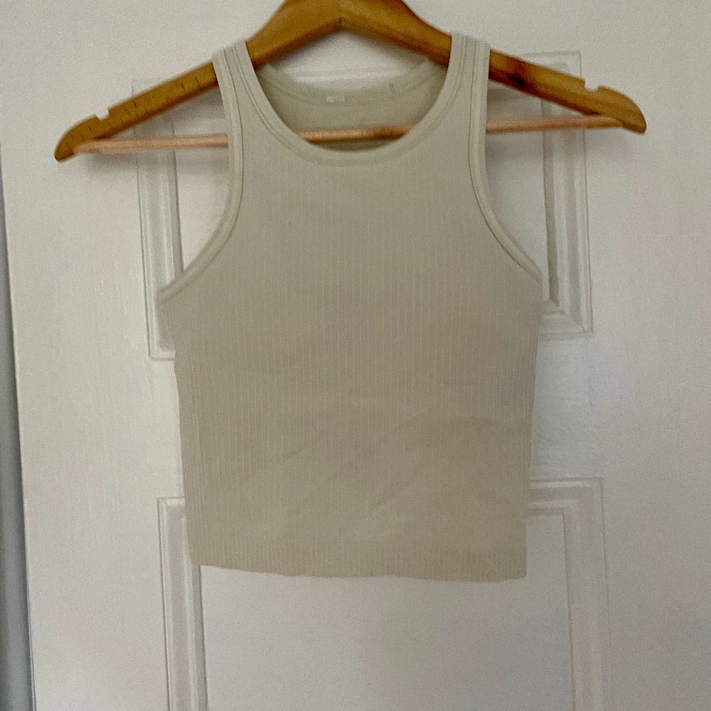 Lululemon Ebb to Street Cropped Racerback Tank Top - Size 4 off-white